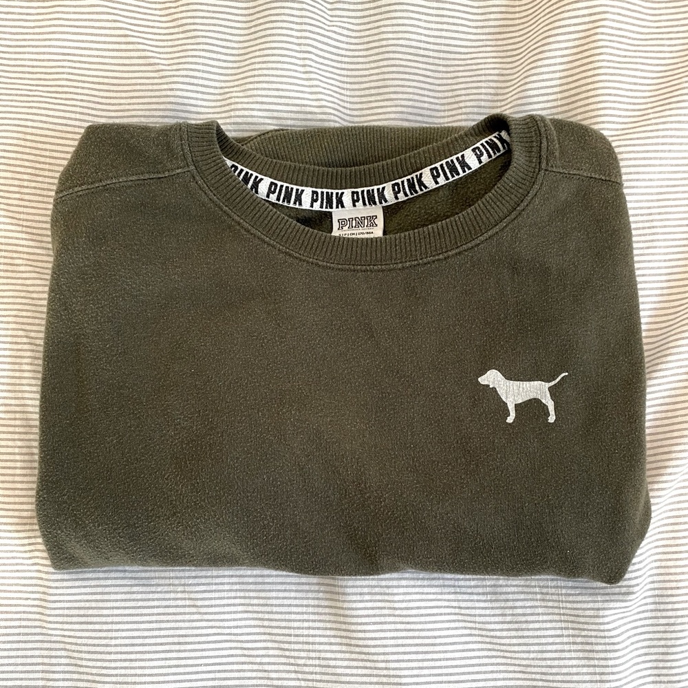 Victoria’s Secret Pink sweatshirt